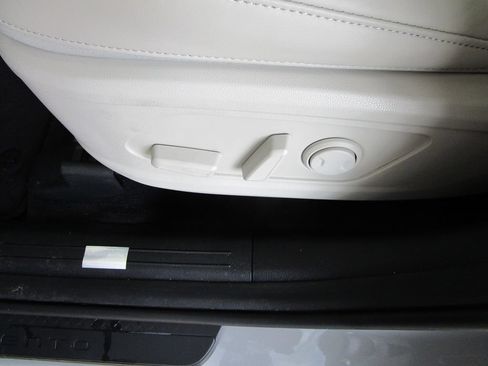 Used 2025 Kia Sorento S w/ Panoramic Sunroof Package FWD image 27