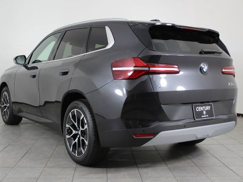 New 2026 BMW X3 xDrive30 w/ Premium Package image 3