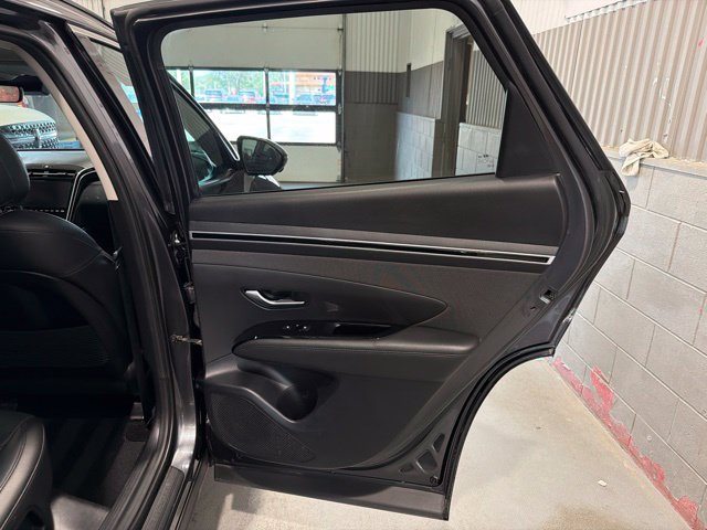 Used 2024 Hyundai Tucson Limited AWD/4WD image 13