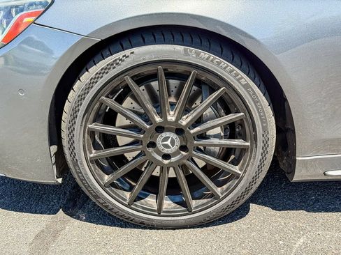 Used 2019 Mercedes-Benz S 560 Sedan image 11