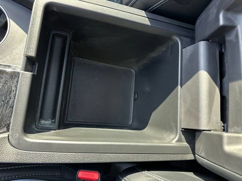 Used 2024 Honda Pilot Touring image 28