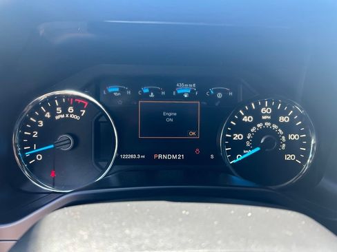 Used 2015 Ford F150 Platinum w/ Equipment Group 701A Luxury AWD/4WD image 15