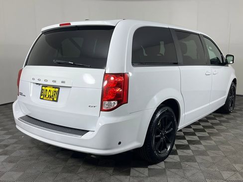 Used 2020 Dodge Grand Caravan GT image 6