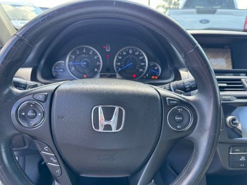 Used 2014 Honda Crosstour EX-L image 19