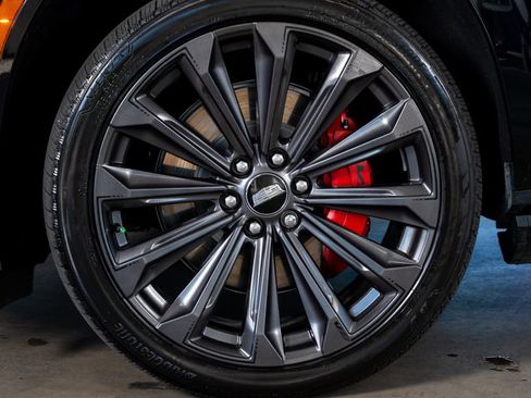 Used 2025 Cadillac Escalade V image 20