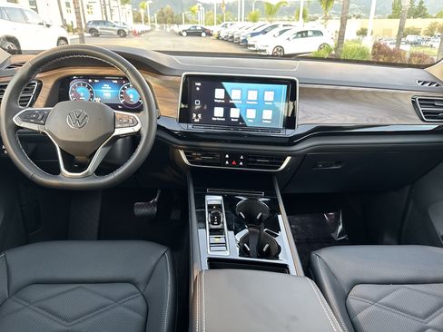 New 2026 Volkswagen Atlas SE FWD image 20
