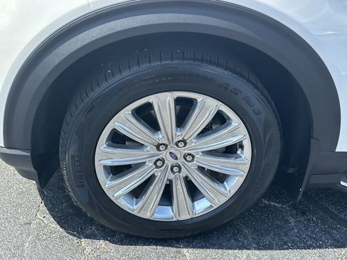Used 2021 Ford Explorer Limited w/ Equipment Group 301A RWD image 13