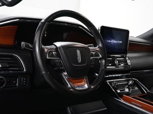 Used 2019 Lincoln Navigator Reserve w/ Cargo Package AWD/4WD image 12
