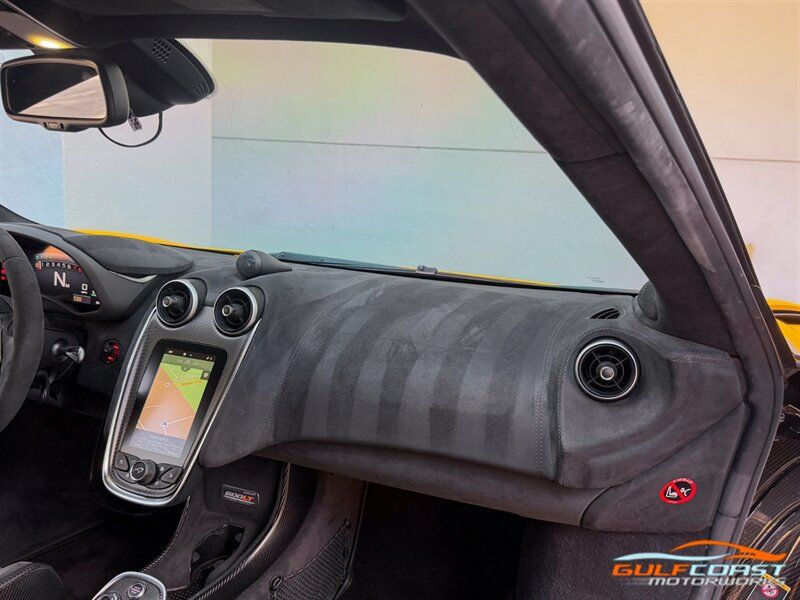 Used 2019 McLaren 600LT RWD image 33