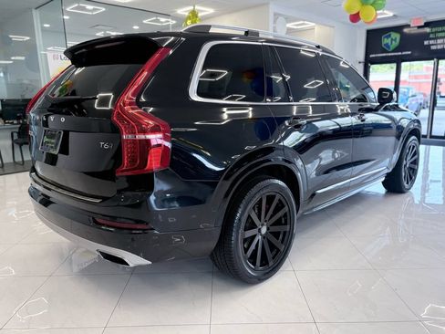 Used 2017 Volvo XC90 T6 Momentum w/ Vision Package AWD/4WD image 12