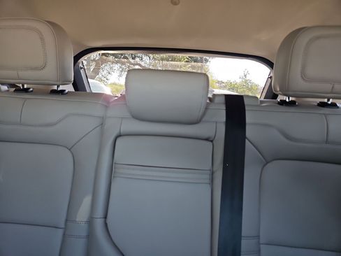 New 2026 Lincoln Corsair Premiere FWD image 5