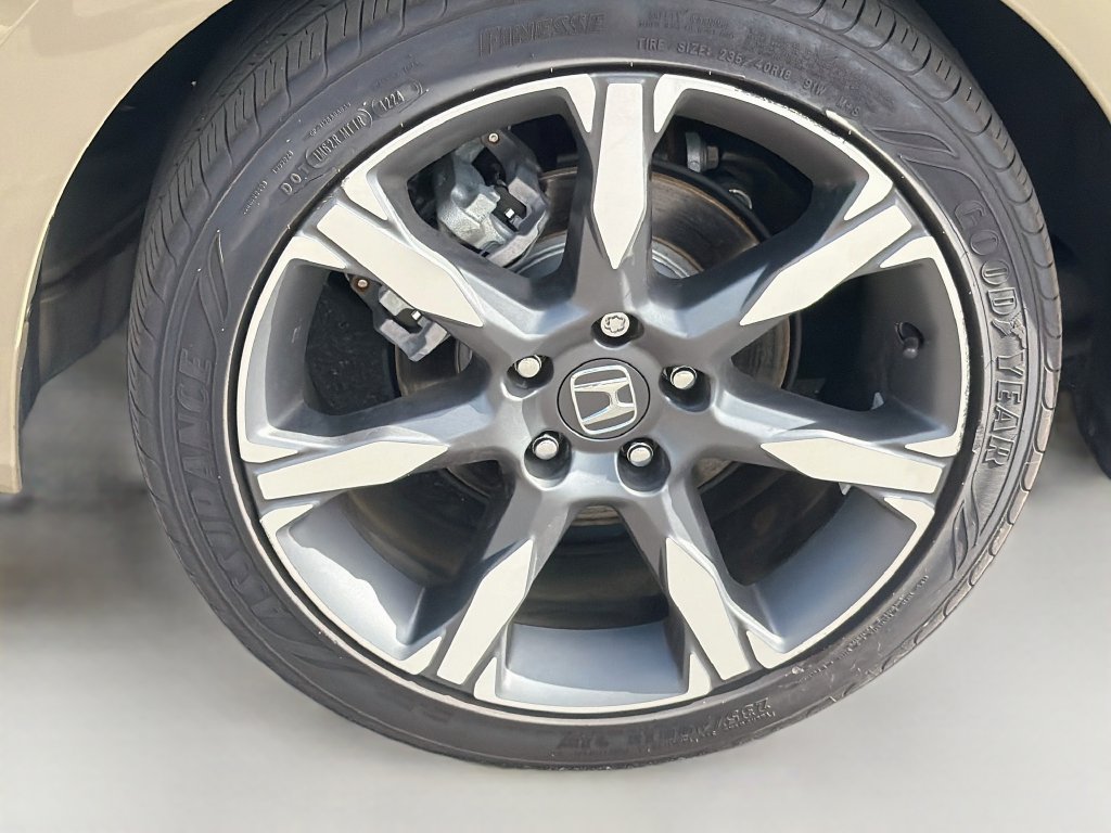 Used 2025 Honda Civic Sport Touring image 9