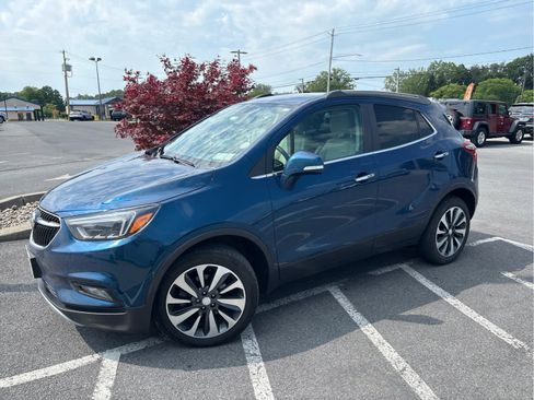 Used 2019 Buick Encore Essence AWD/4WD image 1