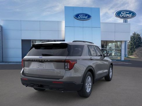 New 2026 Ford Explorer Active image 8