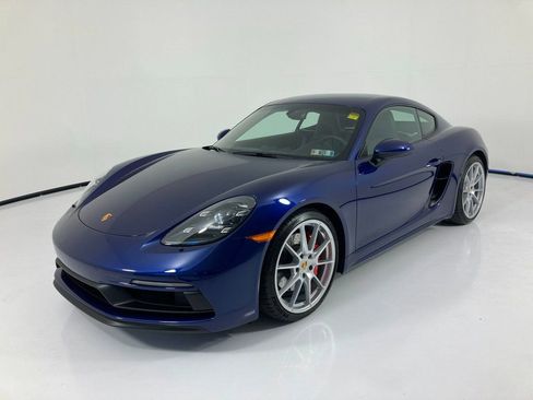 Certified 2025 Porsche 718 Cayman GT4 image 1