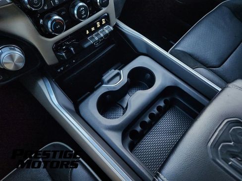 Used 2019 RAM 1500 Laramie AWD/4WD image 22