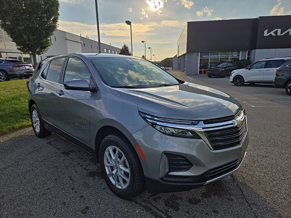 Used 2024 Chevrolet Equinox LT AWD/4WD image 1