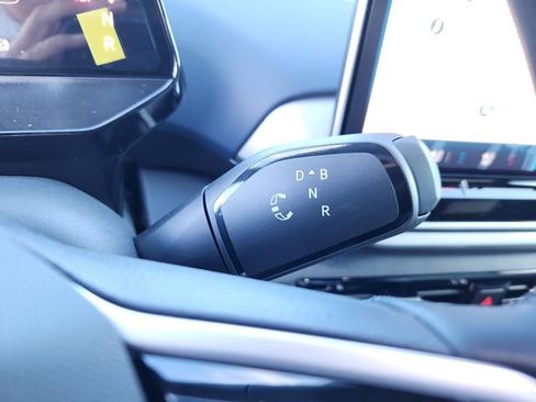 New 2026 Volkswagen ID.4 Pro S image 13