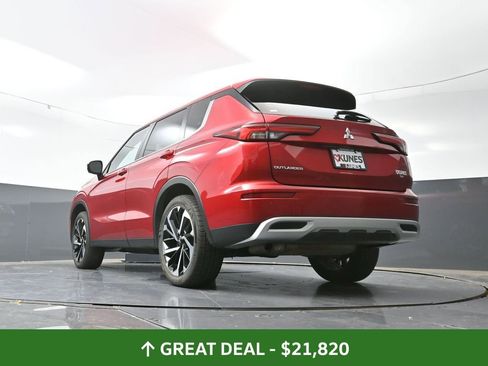Used 2024 Mitsubishi Outlander SE image 57