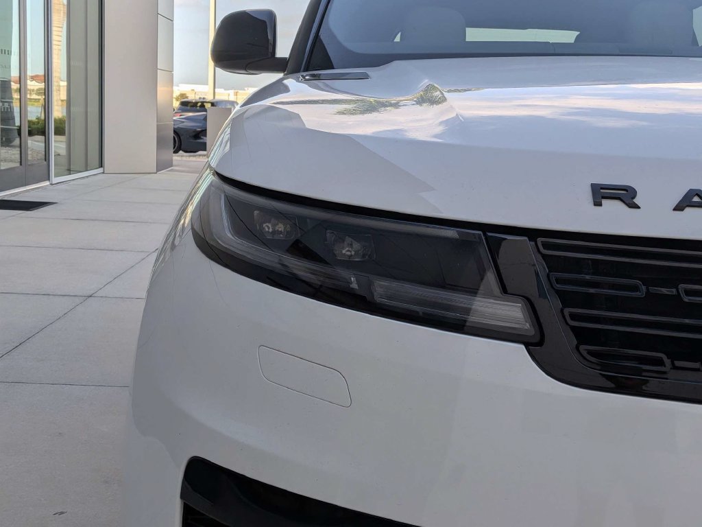 Certified 2024 Land Rover Range Rover Sport Dynamic SE AWD/4WD image 9