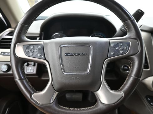 Used 2020 GMC Yukon Denali w/ Open Road Package AWD/4WD image 13