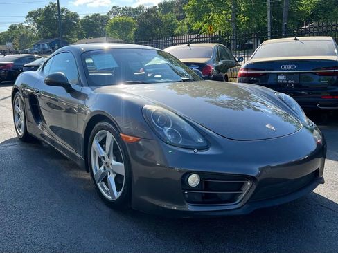 Used 2014 Porsche Cayman image 3