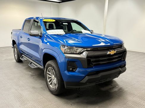 Used 2023 Chevrolet Colorado LT w/ LT Convenience Package image 8