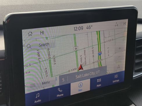 Used 2023 Ford Explorer ST-Line w/ Class IV Trailer Tow Package image 13