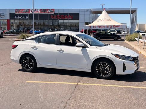 Certified 2024 Nissan Sentra SV FWD image 8