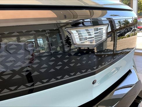 New 2026 Cadillac Optiq Sport 2 image 36