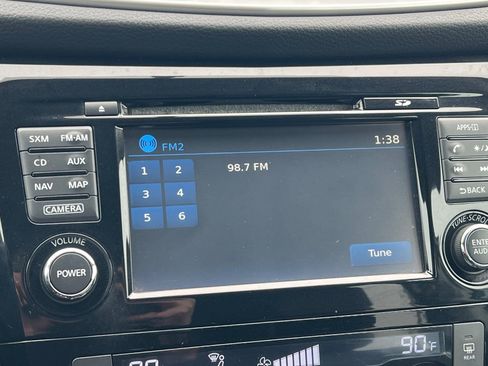 Used 2016 Nissan Rogue SL image 15