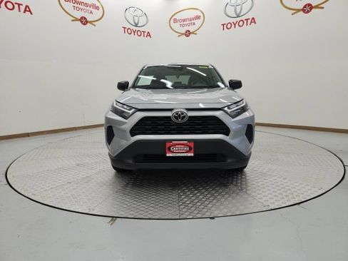 Used 2025 Toyota RAV4 LE FWD image 4