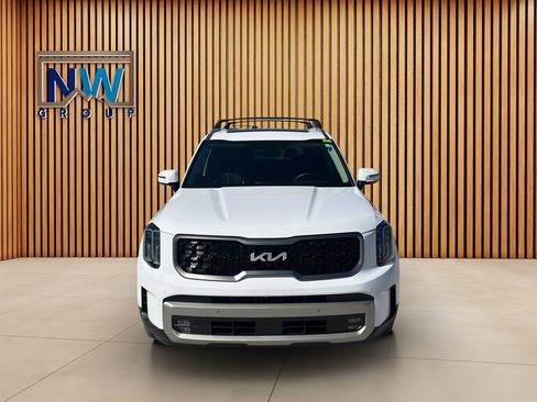 Used 2025 Kia Telluride SX w/ SX Captain's Chair Package FWD image 2