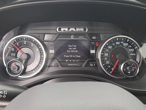 Used 2021 RAM 1500 Big Horn AWD/4WD image 19