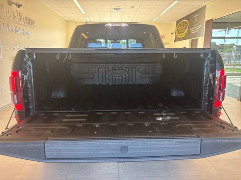 Used 2018 Ford F150 Raptor w/ Equipment Group 802A Luxury AWD/4WD image 10