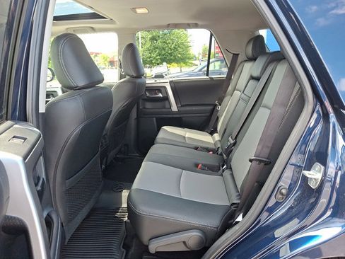 Used 2024 Toyota 4Runner SR5 Premium w/ Moonroof Package AWD/4WD image 10