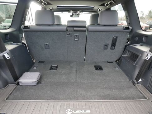 Certified 2023 Lexus GX 460 Premium w/ Premium Package AWD/4WD image 12