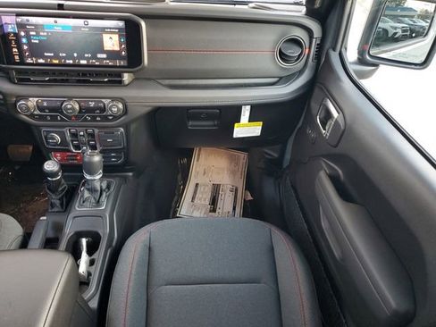 New 2026 Jeep Gladiator Rubicon w/ Safety Group image 20