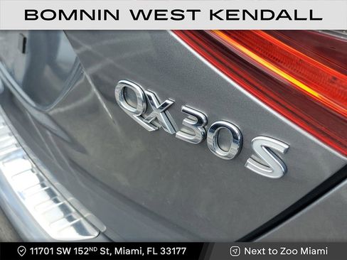 Used 2019 INFINITI QX30 Sport w/ Cargo Package image 8