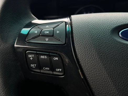 Used 2017 Ford Explorer XLT w/ Equipment Group 202A image 34