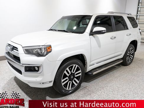 Used 2024 Toyota 4Runner Limited AWD/4WD image 2