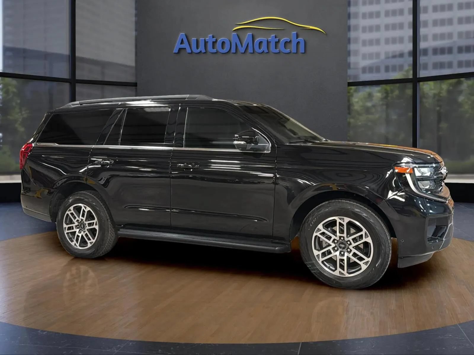 Used 2025 Ford Expedition Active AWD/4WD image 14