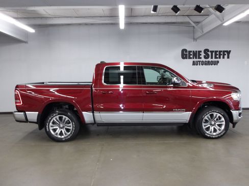 Used 2023 RAM 1500 Limited AWD/4WD image 3
