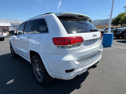 Used 2020 Jeep Grand Cherokee Overland w/ Trailer Tow Group IV RWD image 7