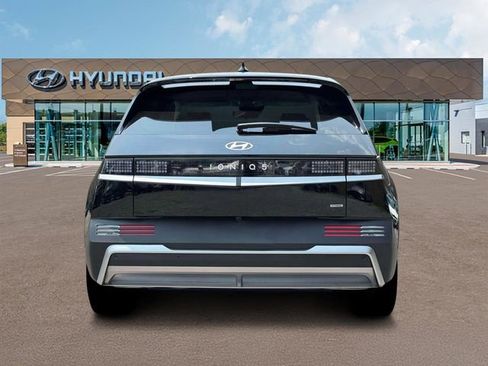 New 2025 Hyundai Ioniq 5 SE AWD/4WD image 6