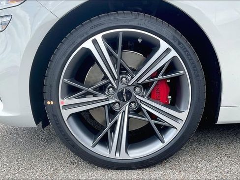 New 2025 Genesis G70 3.3T Advanced image 12