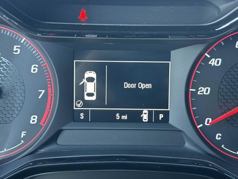 New 2026 Chevrolet Trax RS w/ Driver Confidence Package image 27