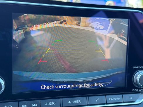 Used 2023 Nissan Altima 2.5 SV image 4