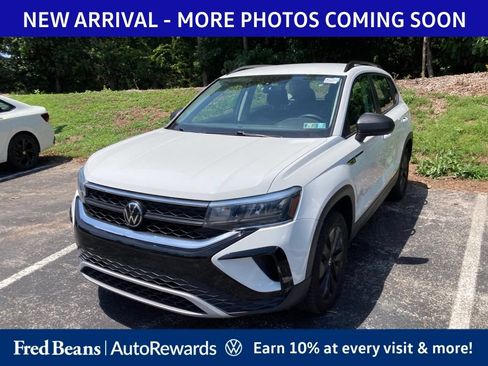 Used 2023 Volkswagen Taos S FWD image 3
