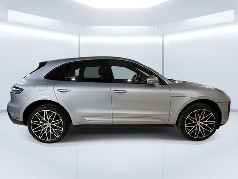 New 2026 Porsche Macan AWD/4WD image 10